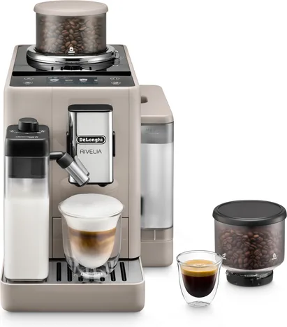 Macchina Automatica per Caffè DE'LONGHI Rivelia EXAM440.55.BG, Caraffa Montalatte Automatica, 2 portachicchi intercambiabili, 16 bevande dirette, Display Touch, 19 bar, 1450 W, Beige